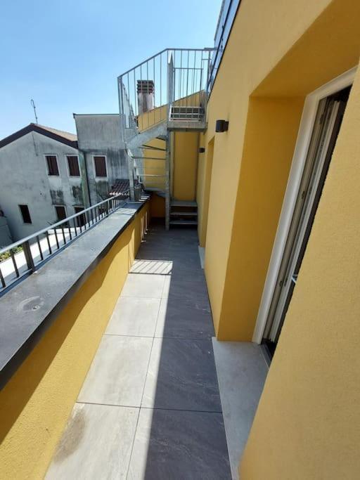 Residenza Subitosanto "Gigliola" 9A - Bilocale Con Terrazzo Esclusivo Cupola Basilica Di Sant'Antonio- Pádua Exterior foto